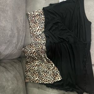 Ekouaer maternity/nursing pajamas.